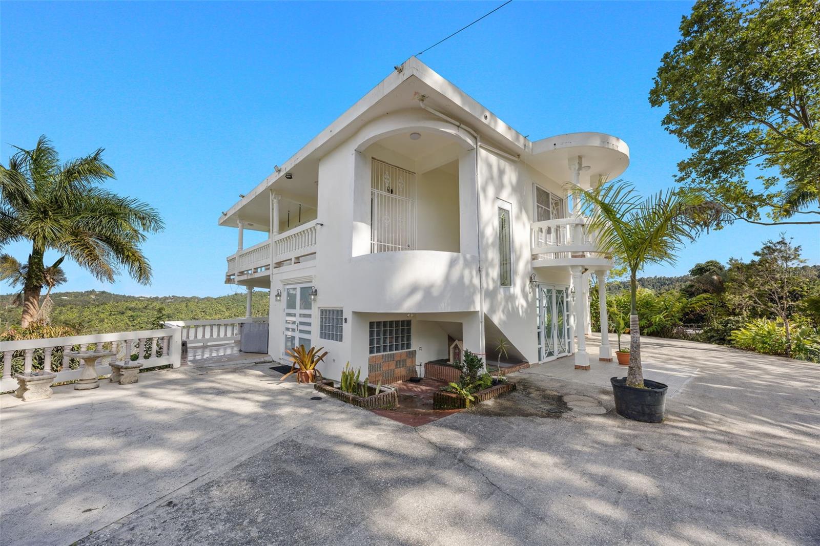 Carretera 742 Km. 2.3 SECTOR LAS VILLAS BO. CARITE #F2-F3