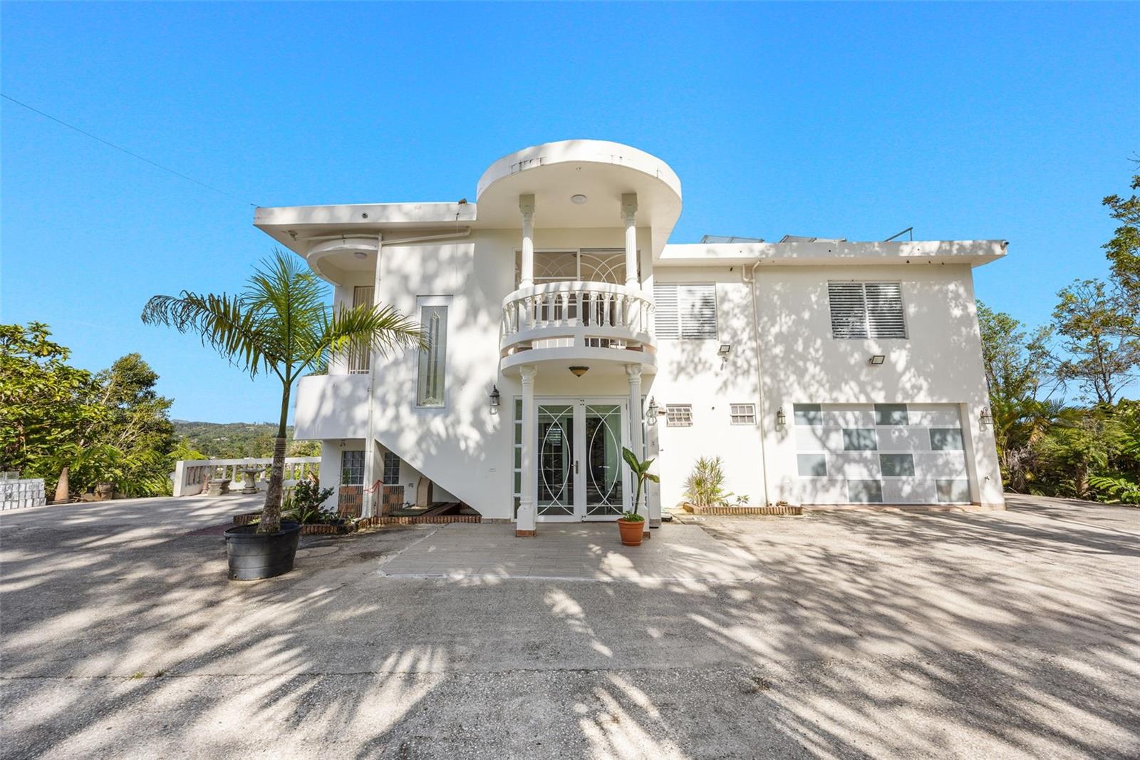 Carretera 742 Km. 2.3 SECTOR LAS VILLAS BO. CARITE #F2-F3