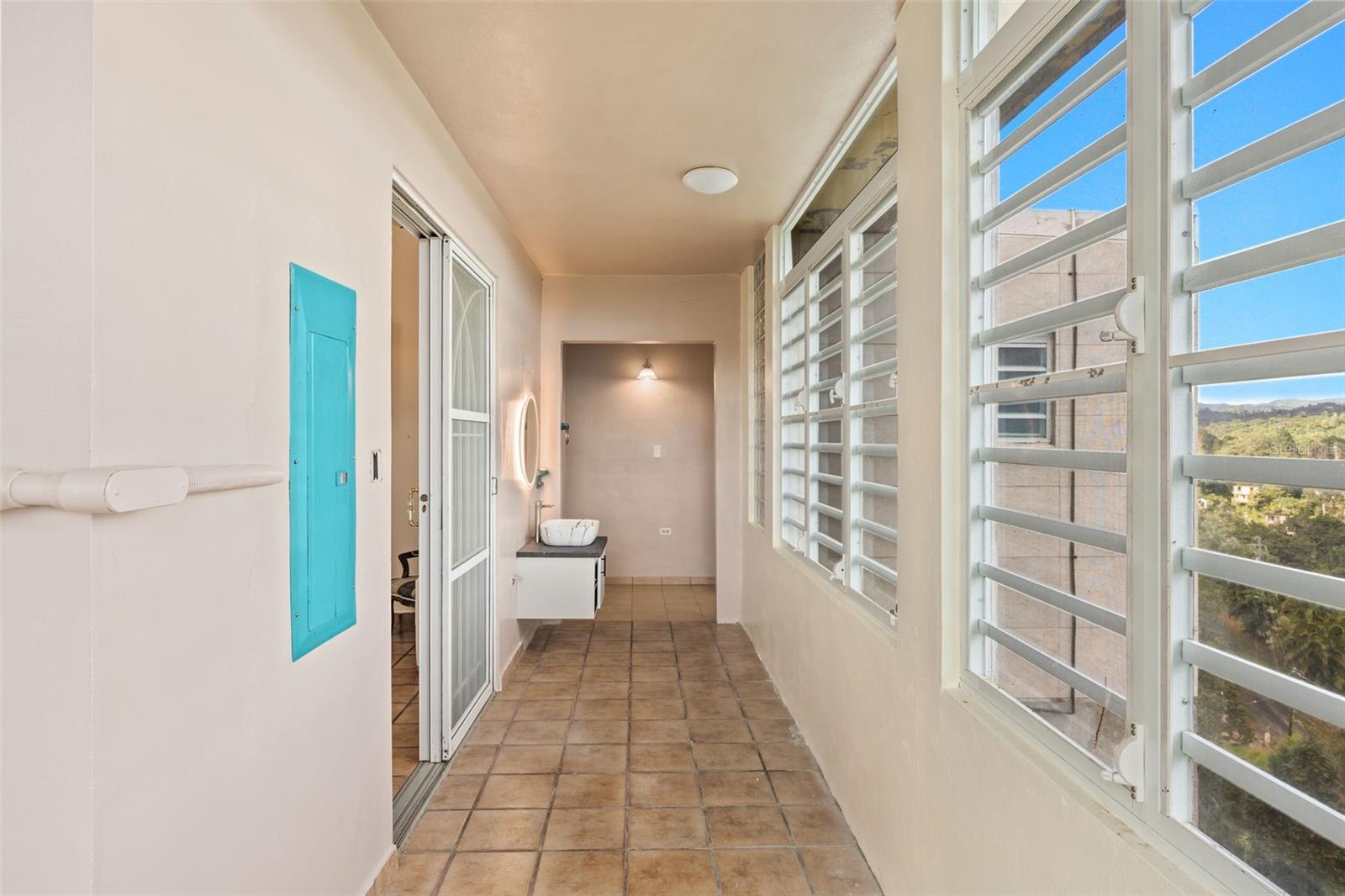 Carretera 742 Km. 2.3 SECTOR LAS VILLAS BO. CARITE #F2-F3