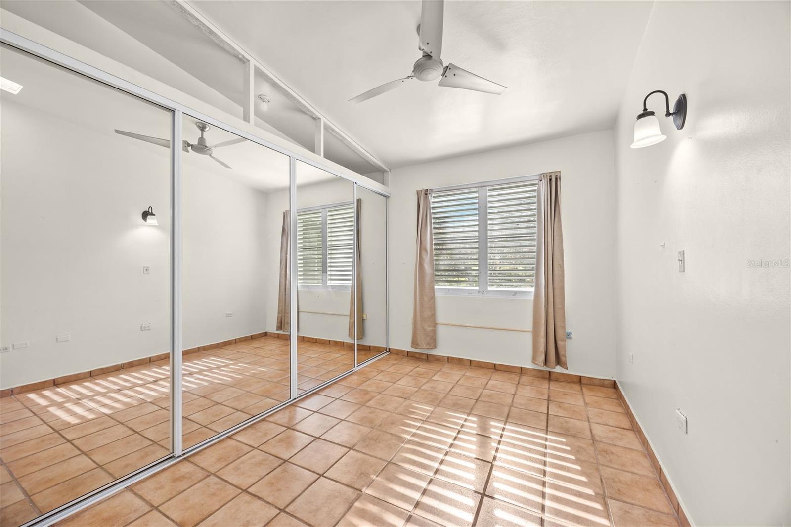 Carretera 742 Km. 2.3 SECTOR LAS VILLAS BO. CARITE #F2-F3