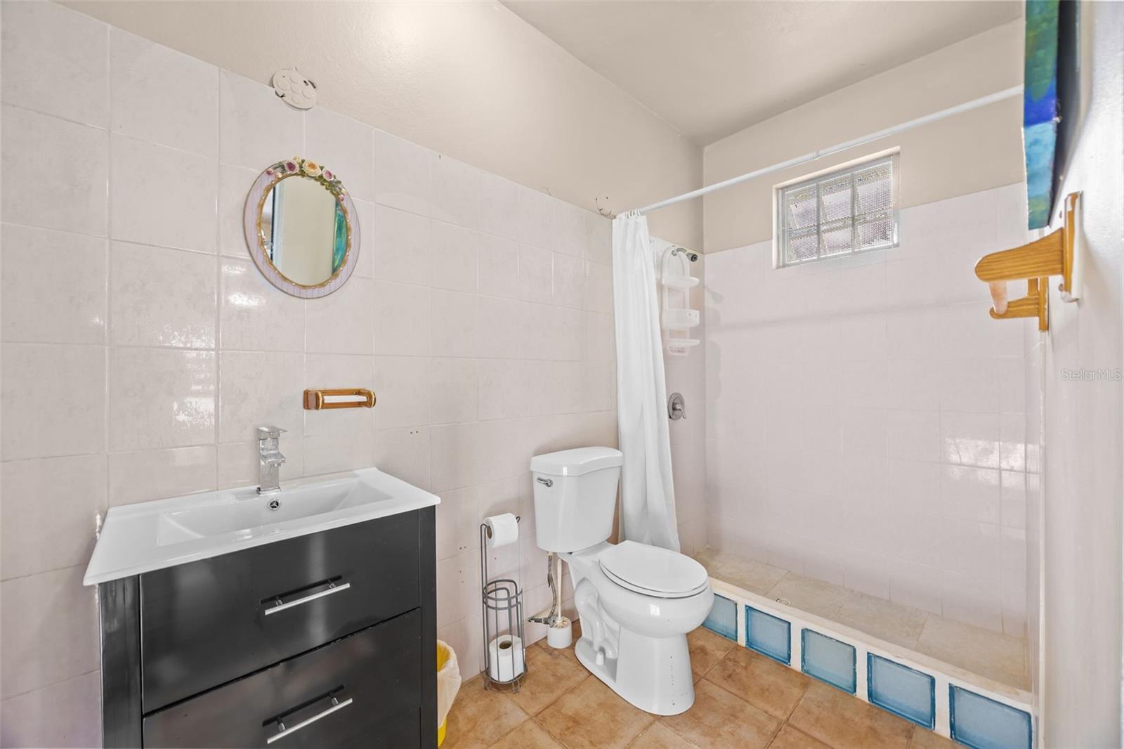 Carretera 742 Km. 2.3 SECTOR LAS VILLAS BO. CARITE #F2-F3