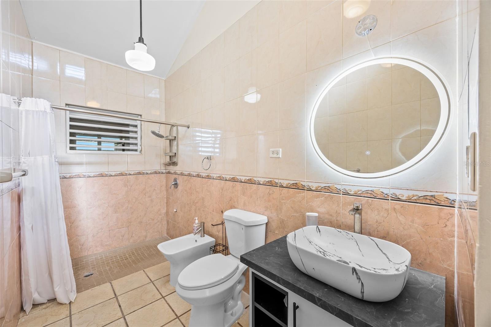 Carretera 742 Km. 2.3 SECTOR LAS VILLAS BO. CARITE #F2-F3