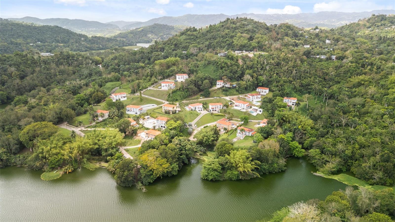 Carretera PR-175 KM. 4.0 ESMERALDA LAKE PLANTATION