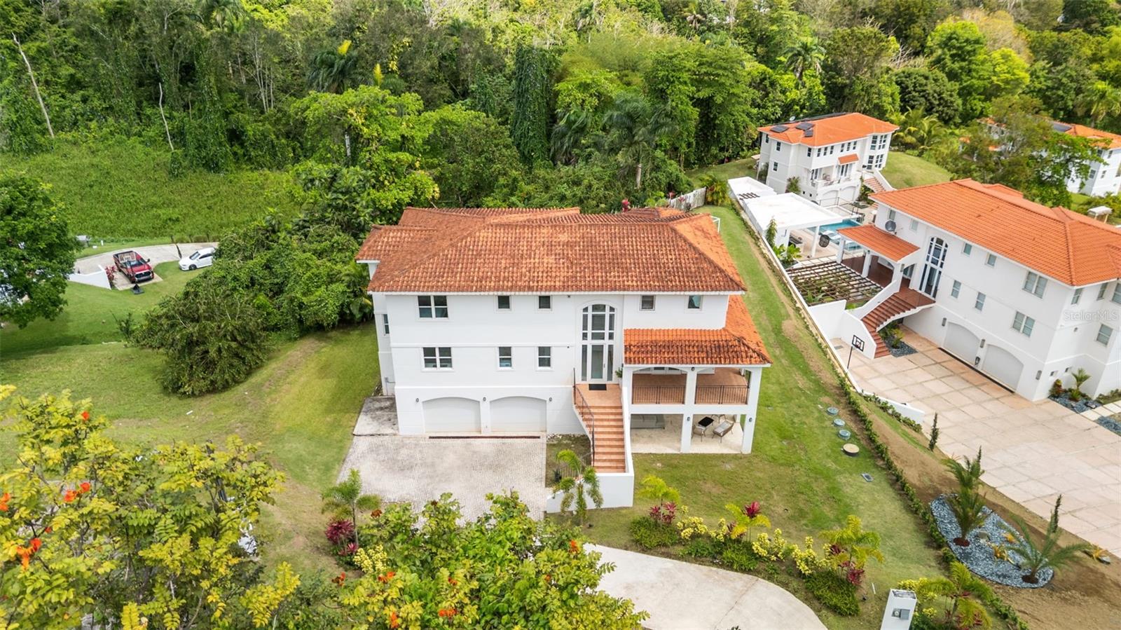 Carretera PR-175 KM. 4.0 ESMERALDA LAKE PLANTATION