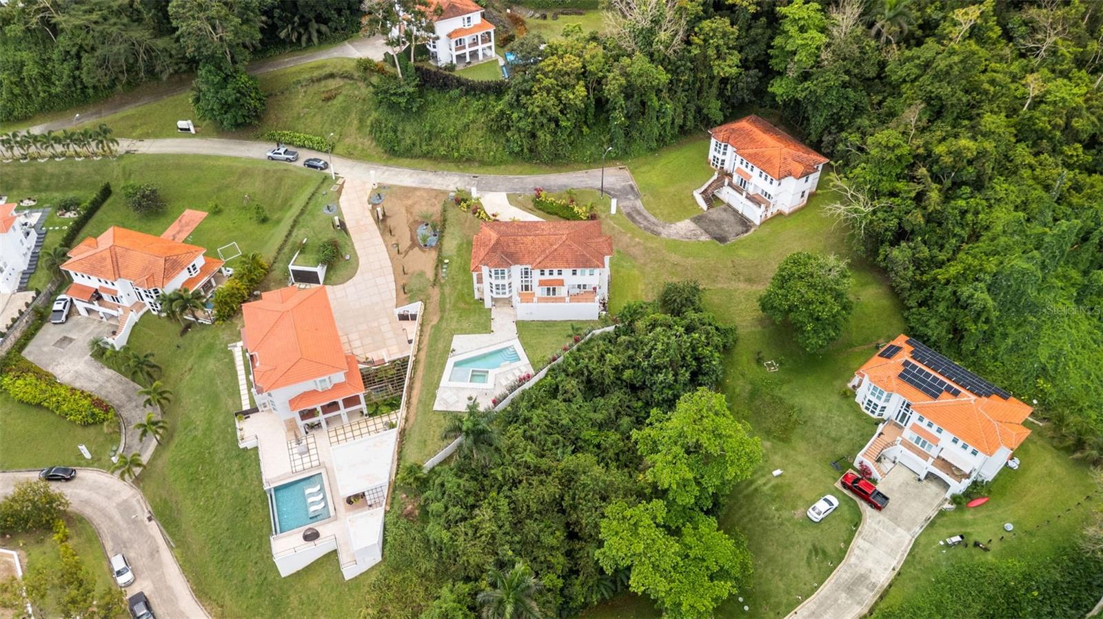 Carretera PR-175 KM. 4.0k ESMERALDA LAKE PLANTATION