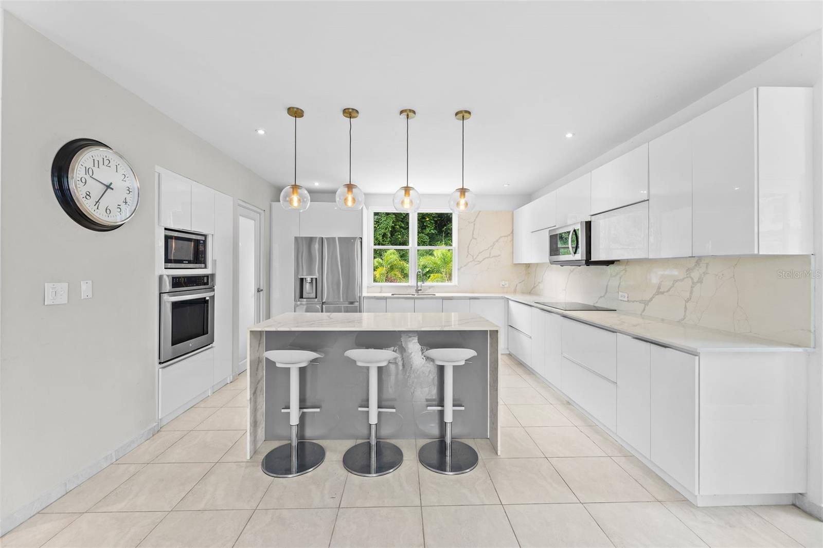 Carretera PR-175 KM. 4.0k ESMERALDA LAKE PLANTATION