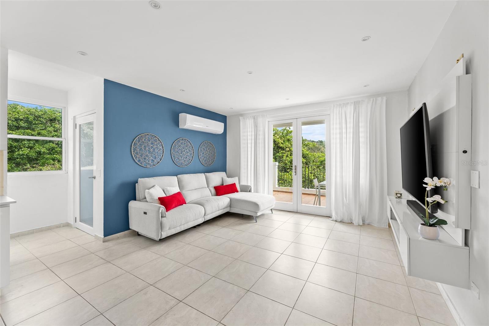 Carretera PR-175 KM. 4.0k ESMERALDA LAKE PLANTATION