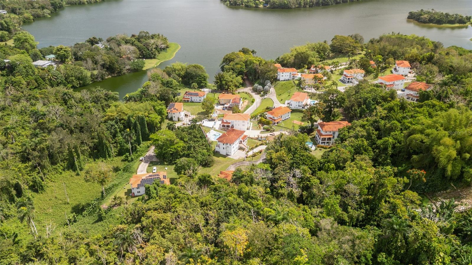 Carretera PR-175 KM. 4.0k ESMERALDA LAKE PLANTATION