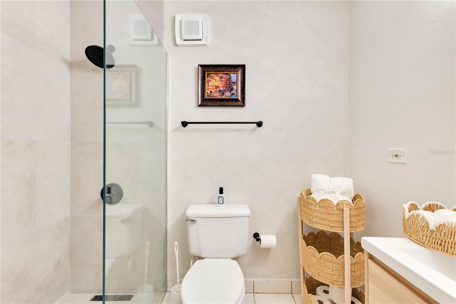 151 TENIENTE CÉSAR LUIS GONZÁLEZ AVE #703