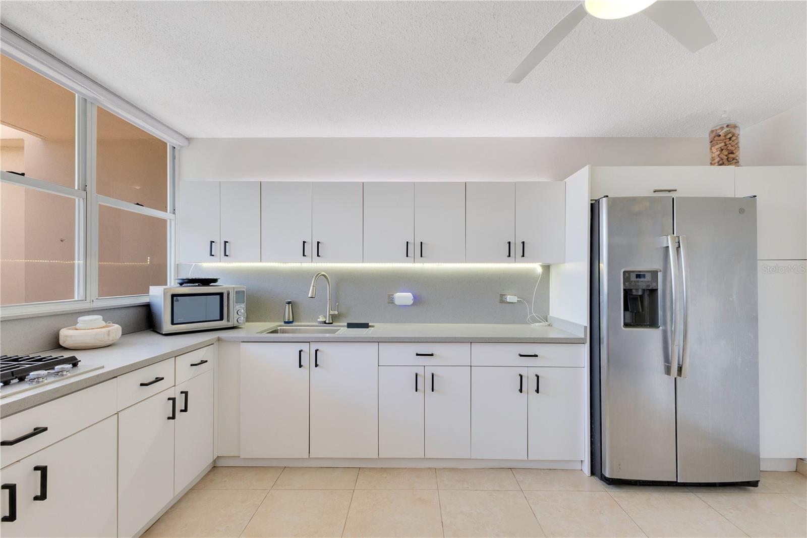 151 TENIENTE CÉSAR LUIS GONZÁLEZ AVE #703