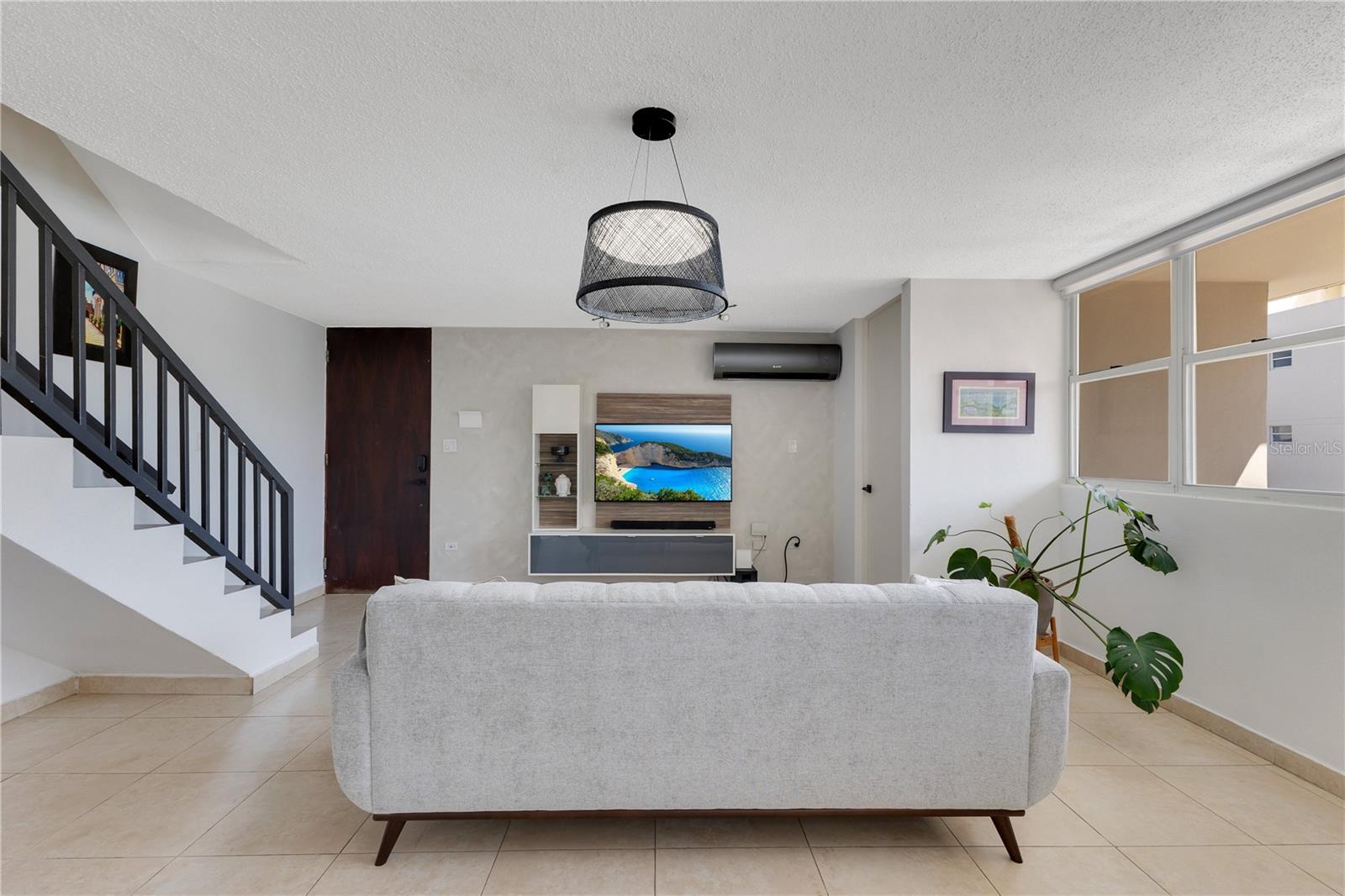 151 TENIENTE CÉSAR LUIS GONZÁLEZ AVE #703