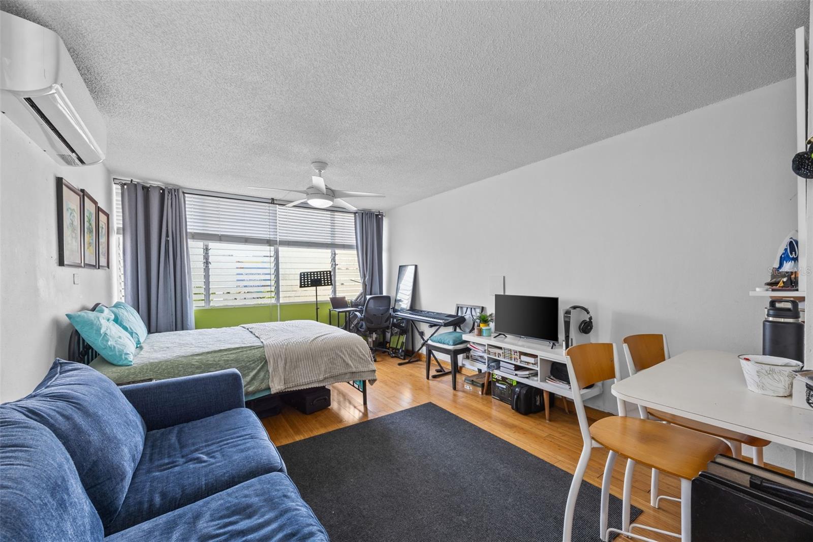 708 Calle Central CONDOMINIO ROYAL HOUSE #405