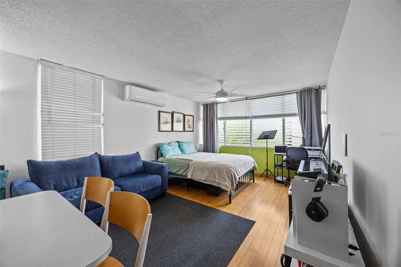 708 Calle Central CONDOMINIO ROYAL HOUSE #405