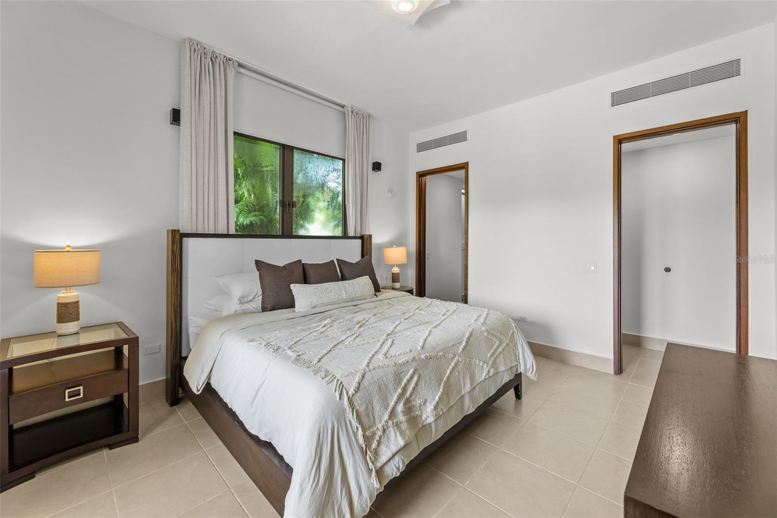 8164 LAS VERANDAS AT BAHIA BEACH RESORT