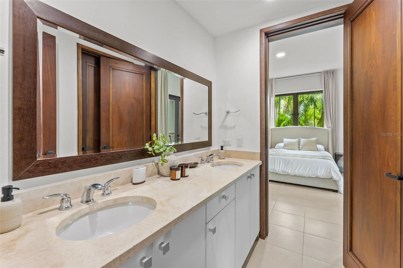 8164 LAS VERANDAS AT BAHIA BEACH RESORT