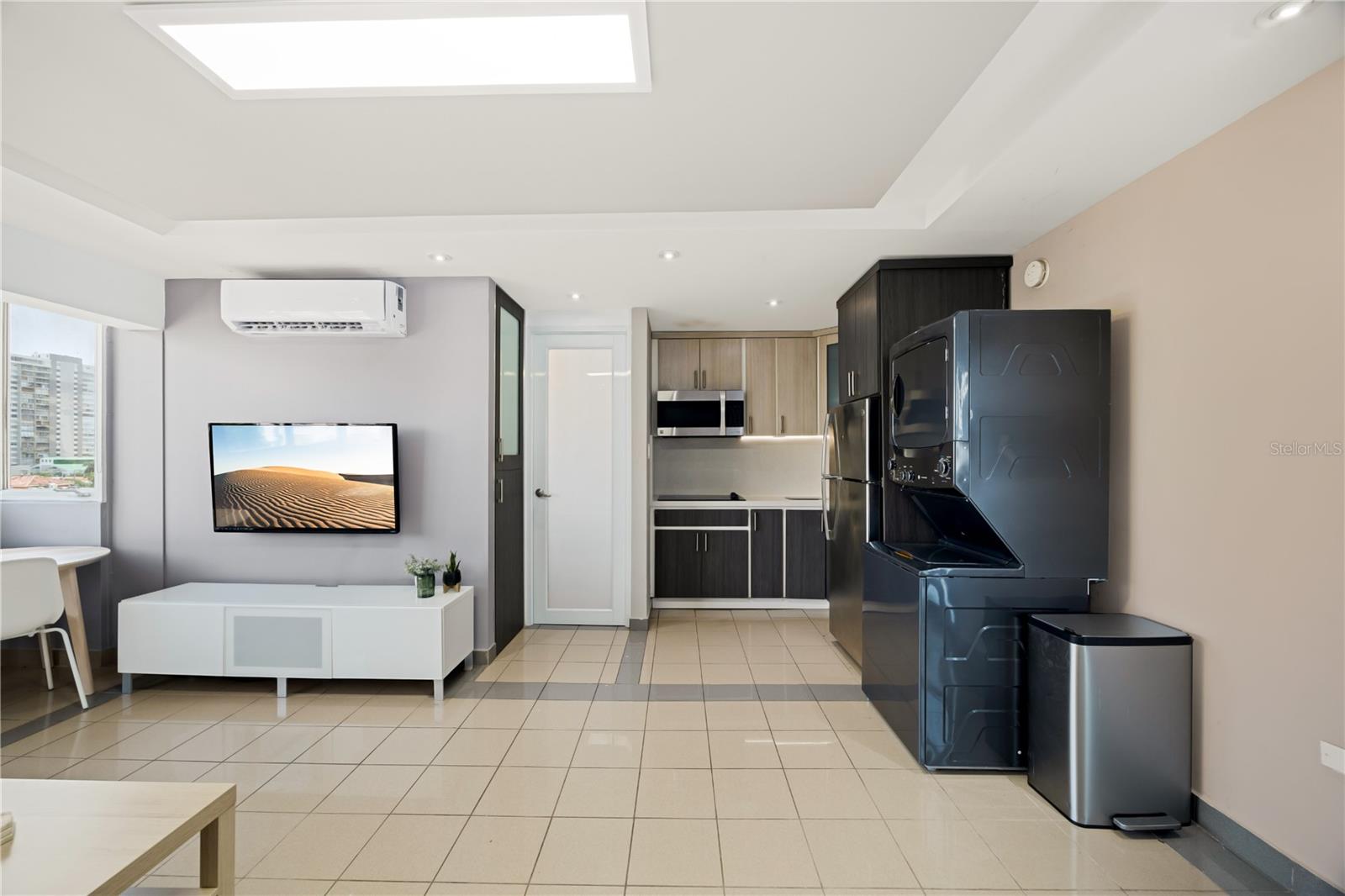 1422 WILSON AVENUE AVE #5B