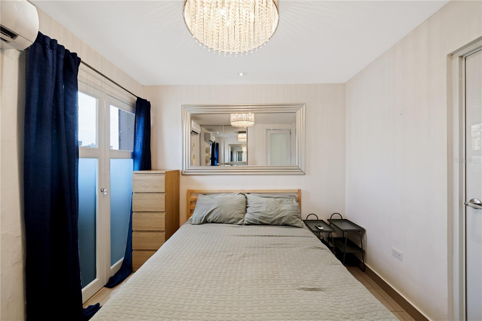 1422 WILSON AVENUE AVE #5B