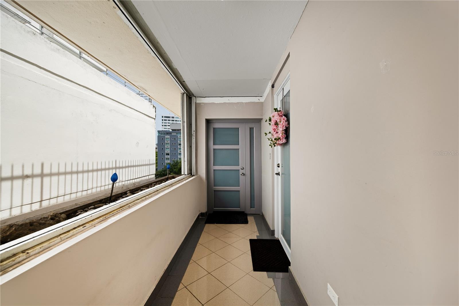 1422 WILSON AVENUE AVE #5B