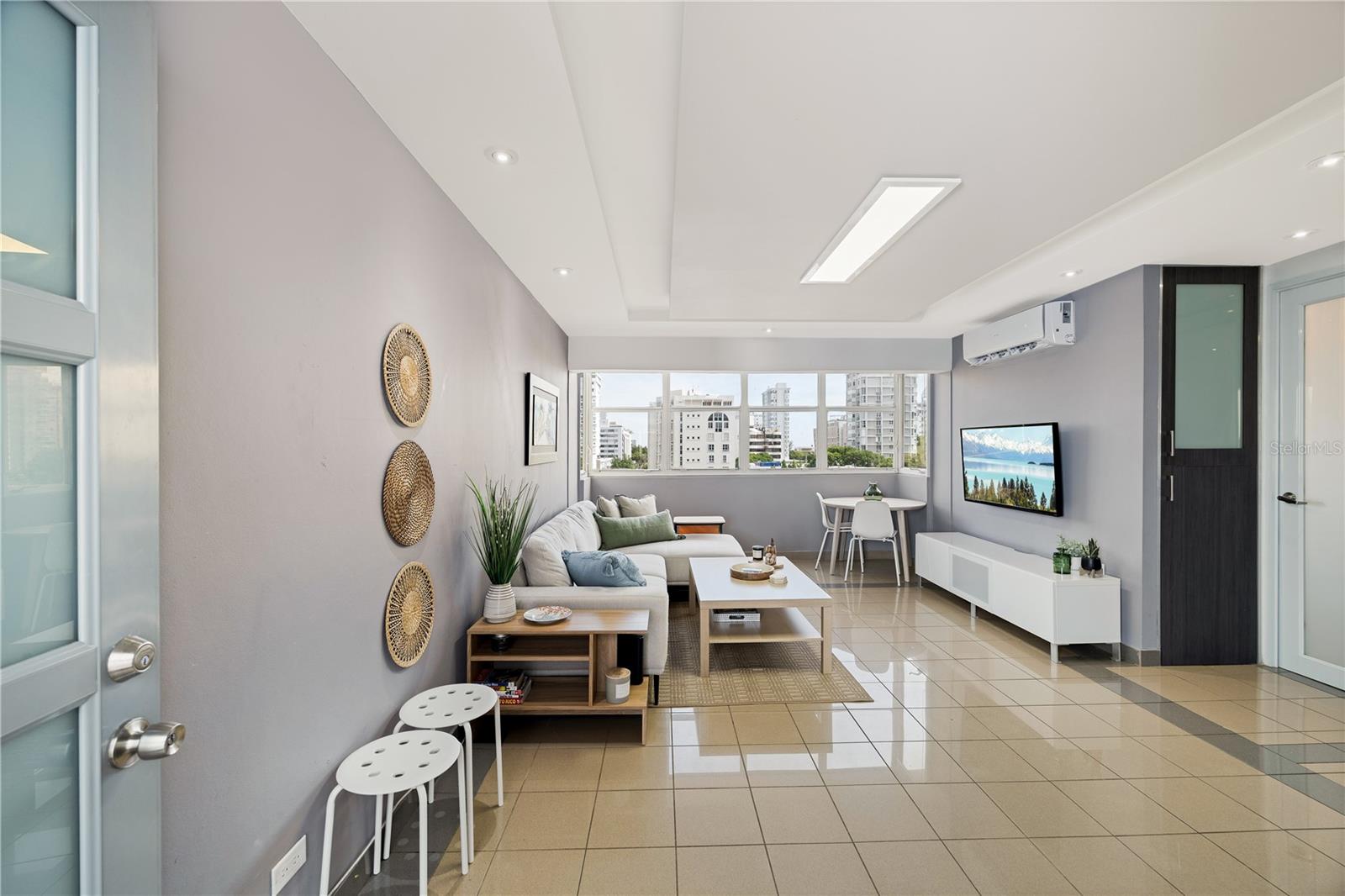 1422 WILSON AVENUE AVE #5B