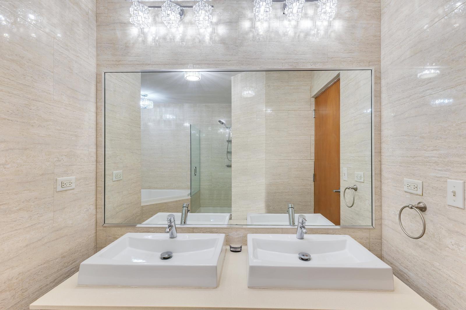 120 CARLOS E. CHARDÓN AVE #1401