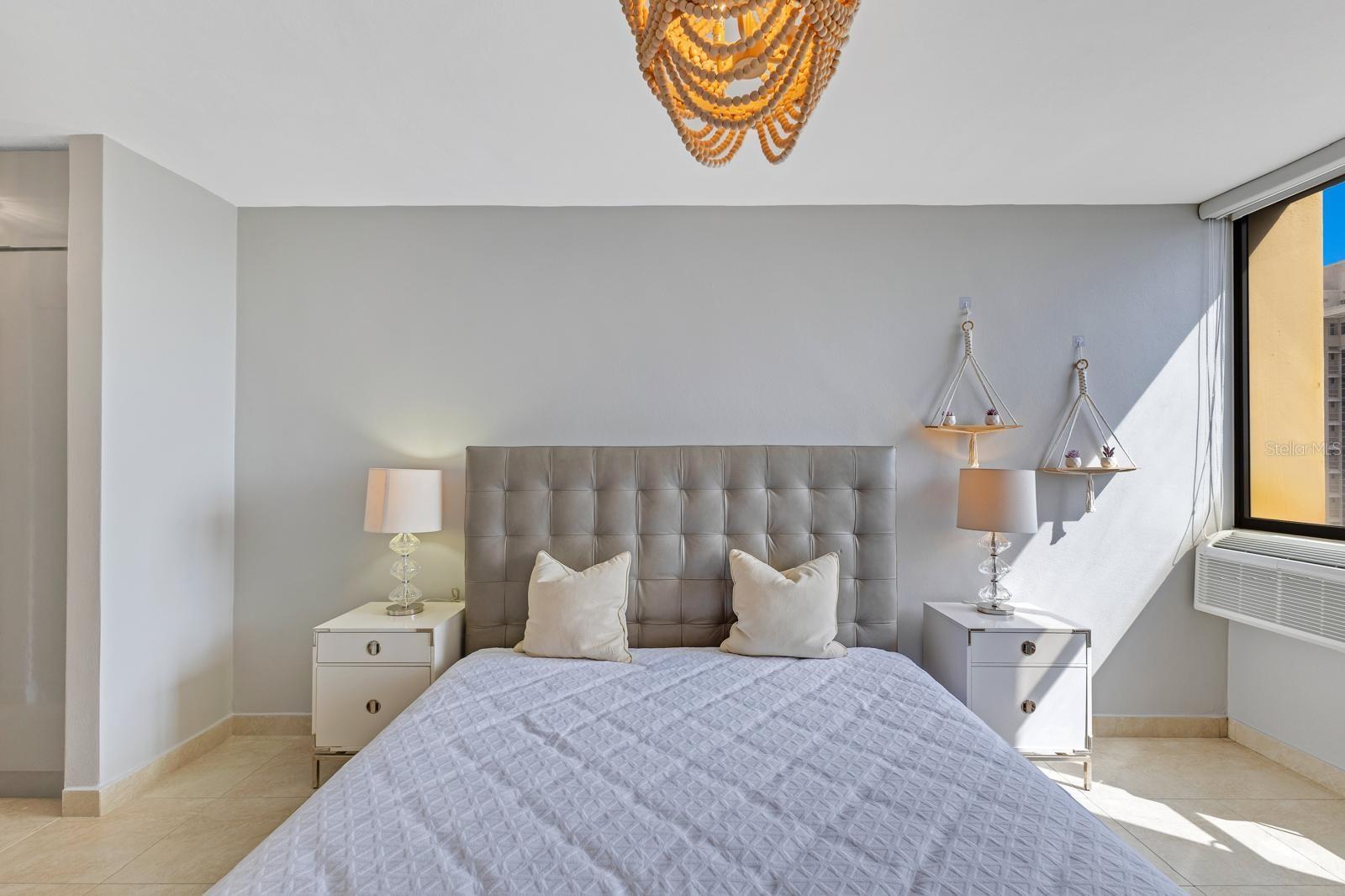 120 CARLOS E. CHARDÓN AVE #1401