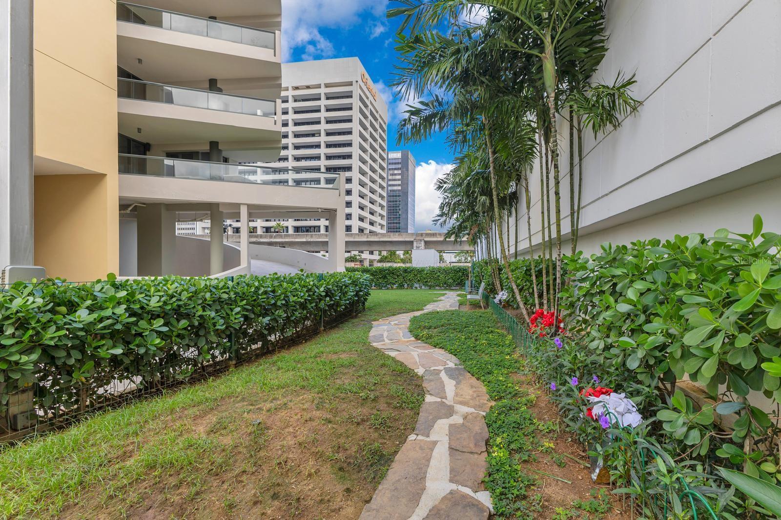 120 CARLOS E. CHARDÓN AVE #1401