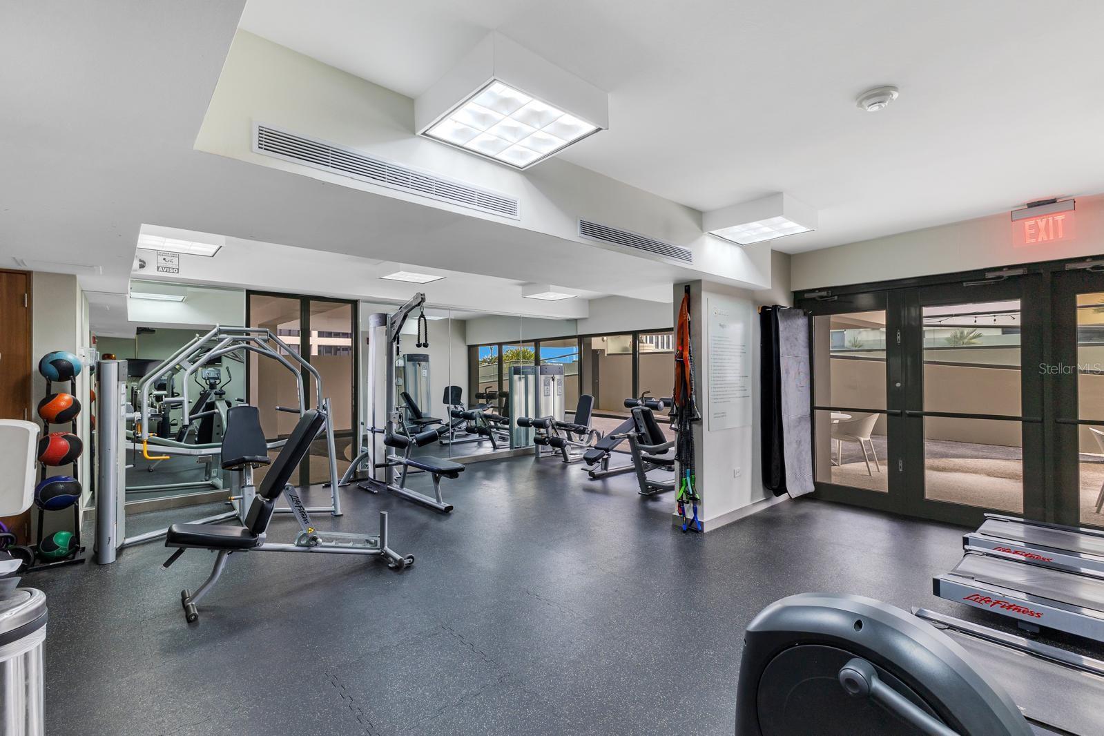 120 CARLOS E. CHARDÓN AVE #1401