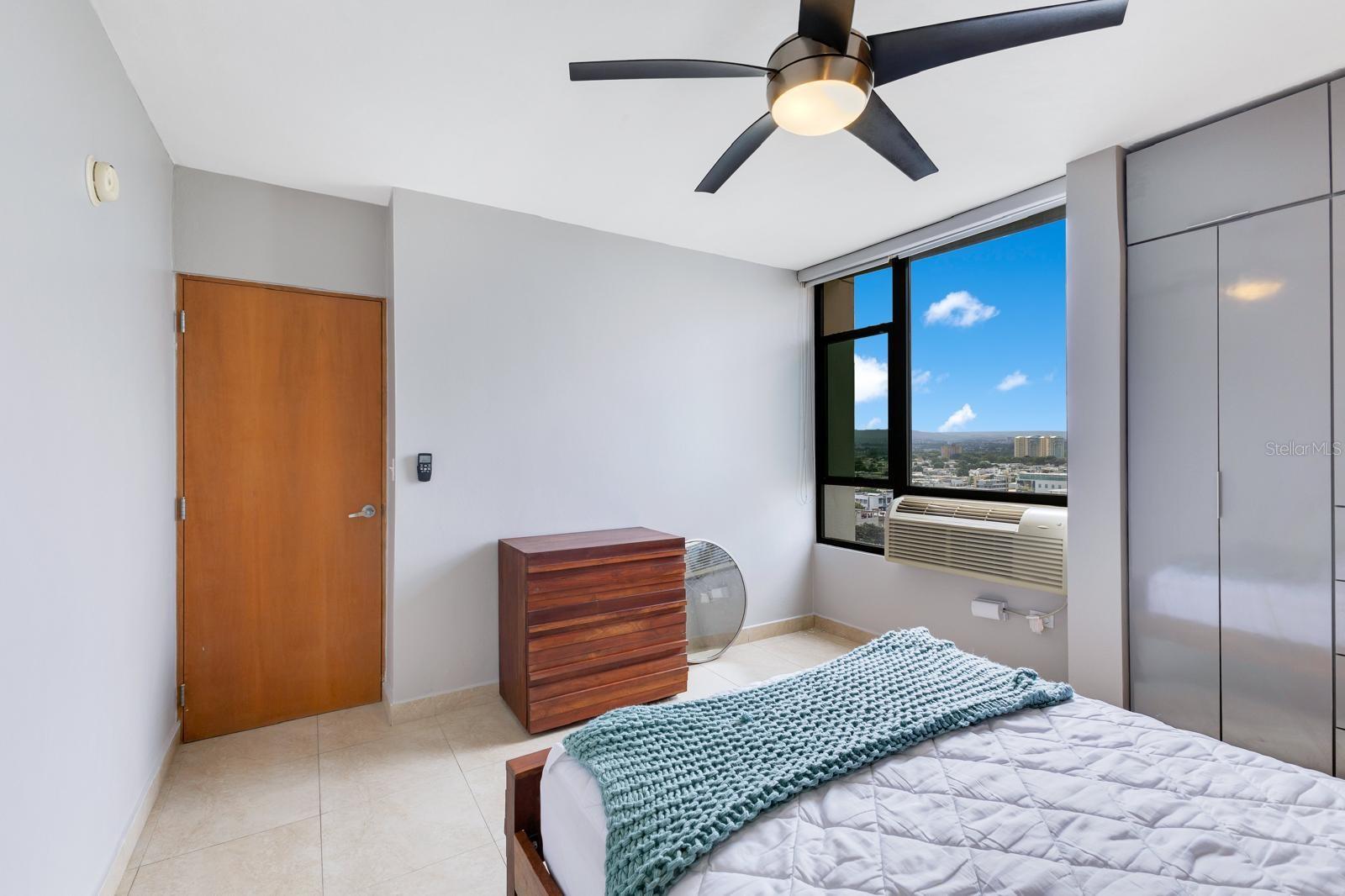 120 CARLOS E. CHARDÓN AVE #1401