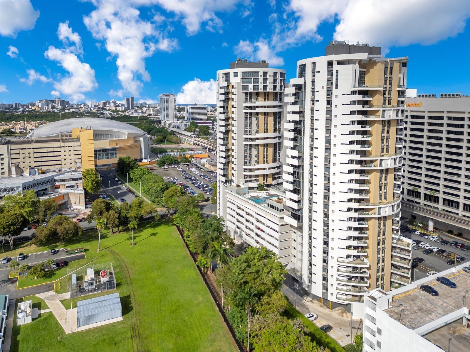 120 CARLOS E. CHARDÓN AVE #1401