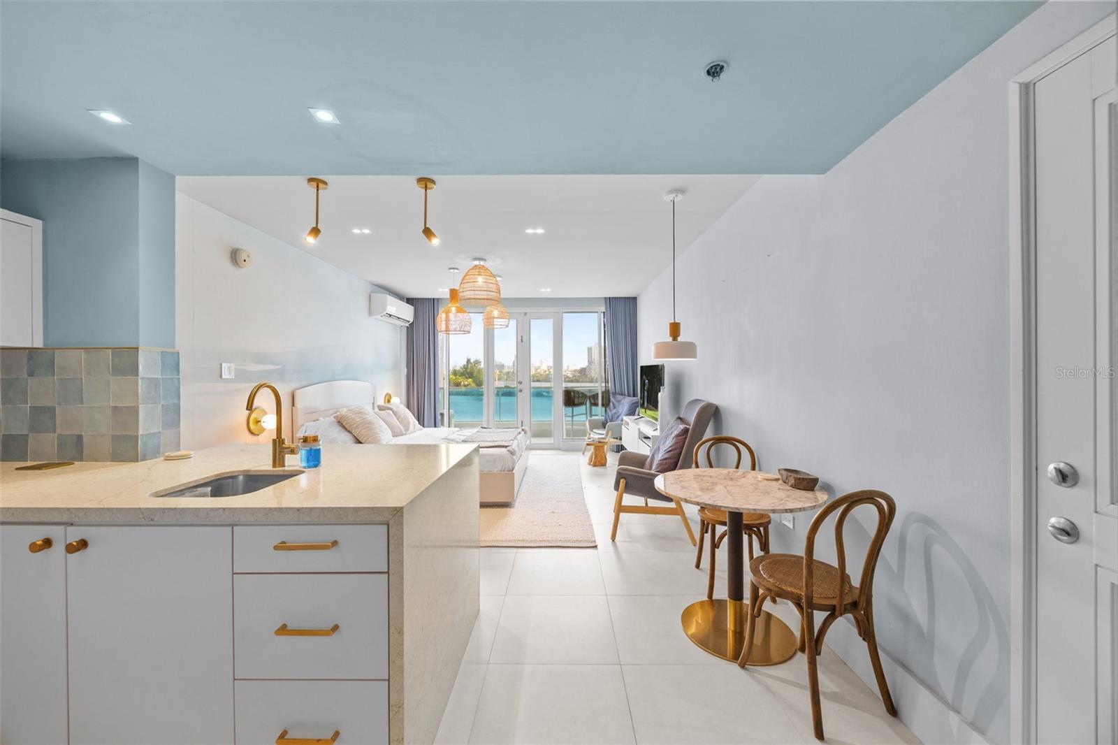 1 SAN GERÓNIMO-CONDADO LAGOON VILLAS #414