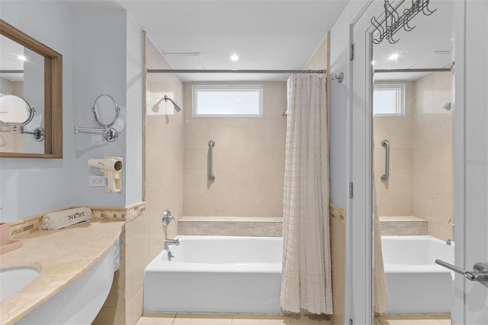 1 SAN GERÓNIMO | CONDADO LAGOON VILLAS #415