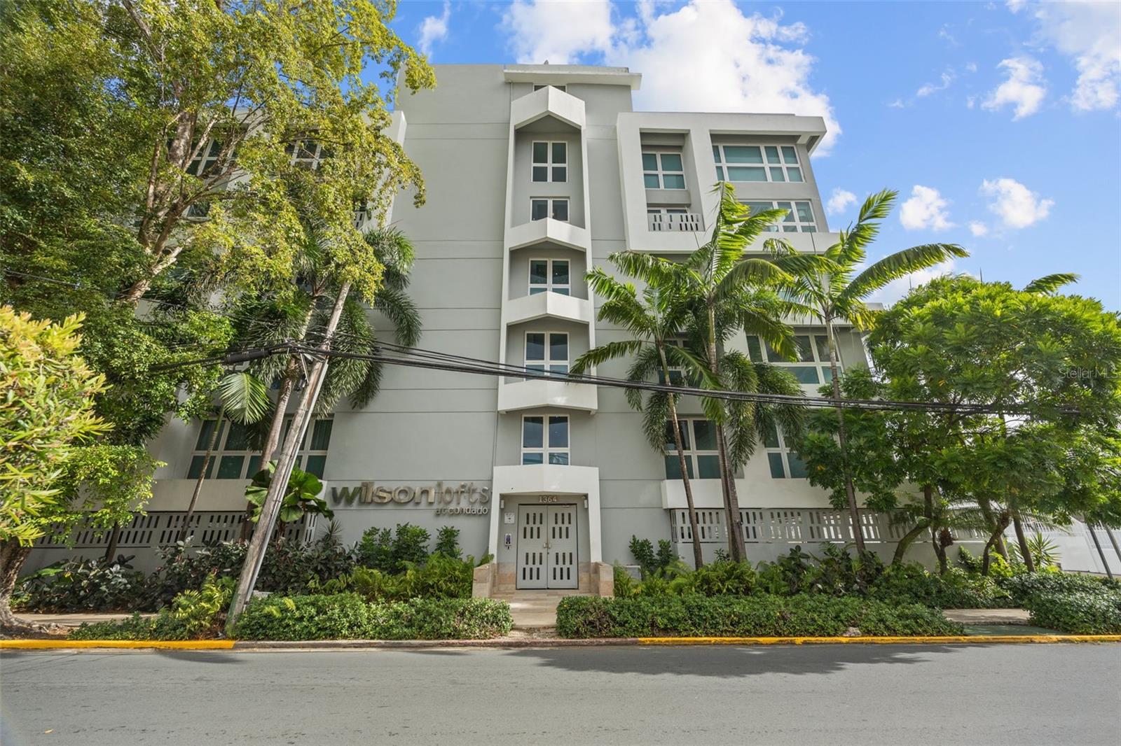 Wilson Loft 1364 WILSON AVE #PH 511