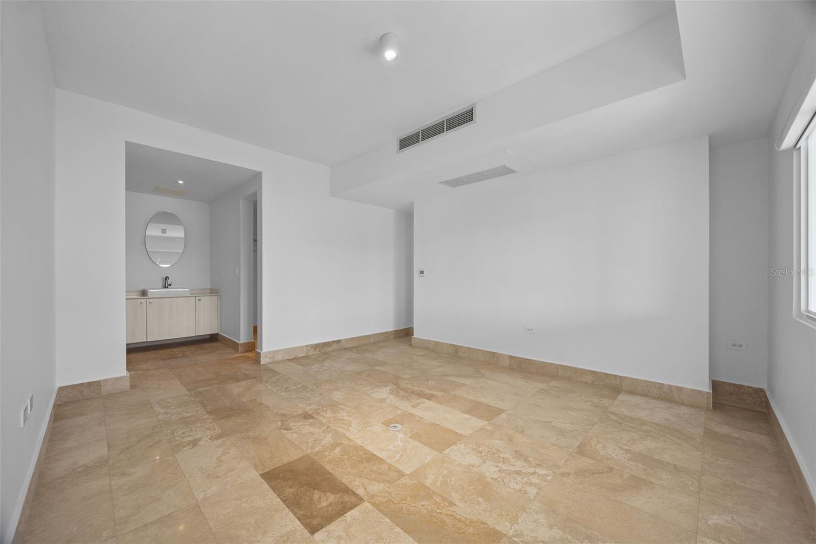 Wilson Loft 1364 WILSON AVE #PH 511