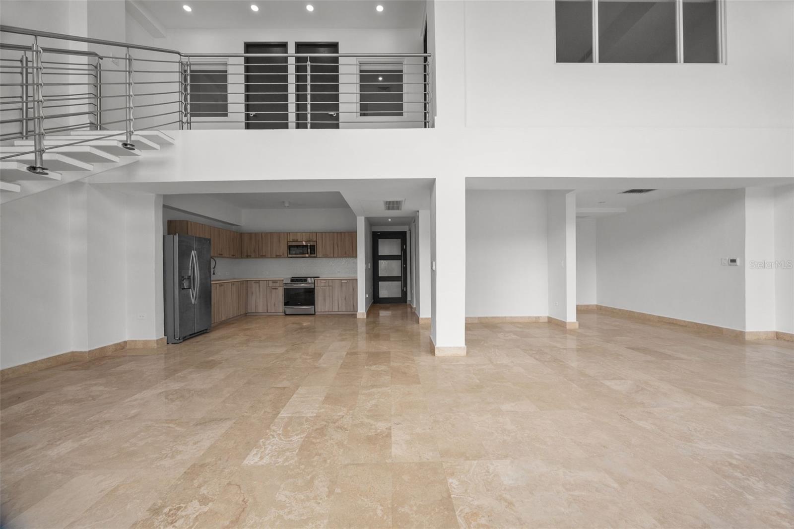 Wilson Loft 1364 WILSON AVE #PH 511