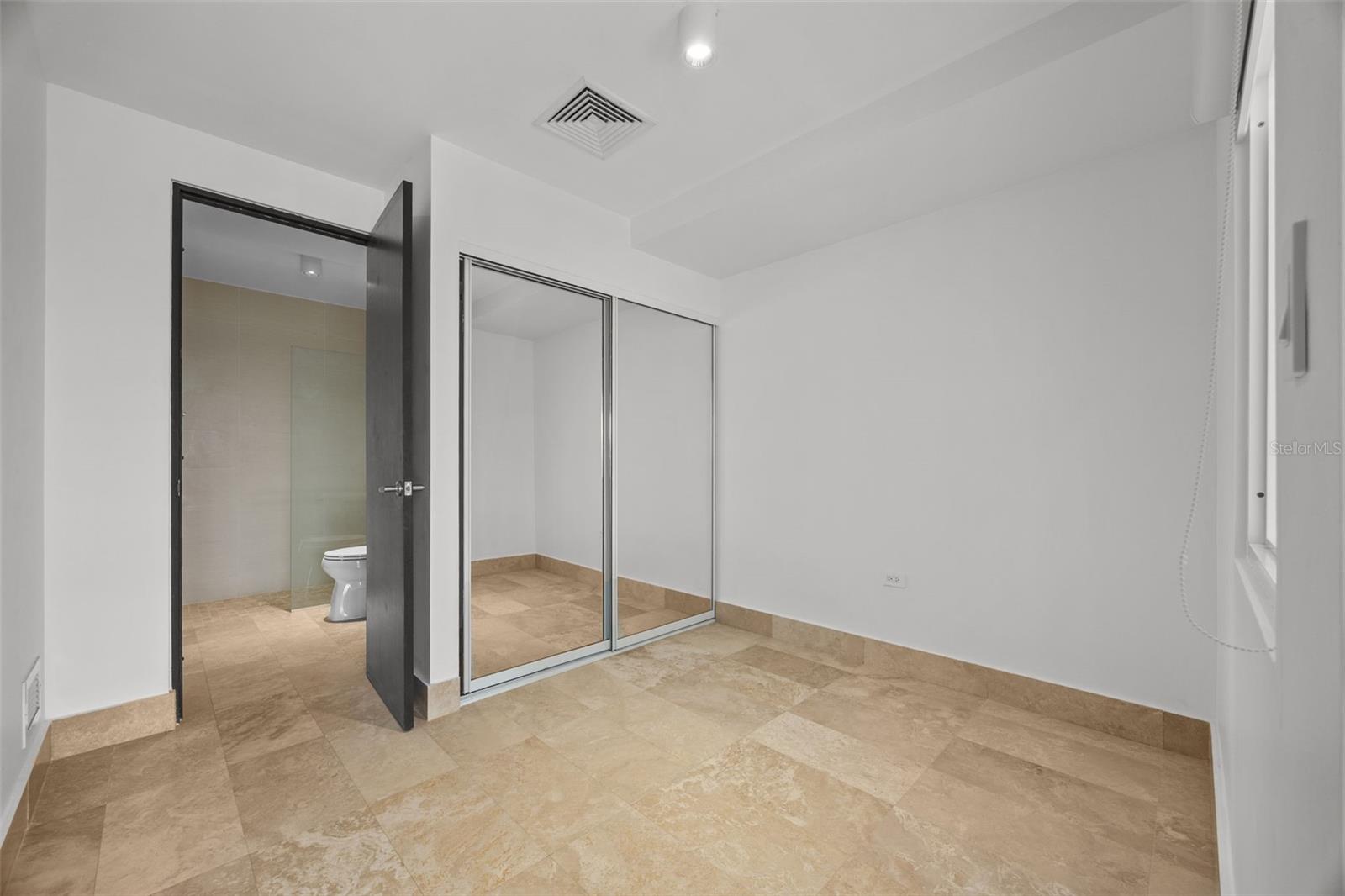 Wilson Loft 1364 WILSON AVE #PH 511