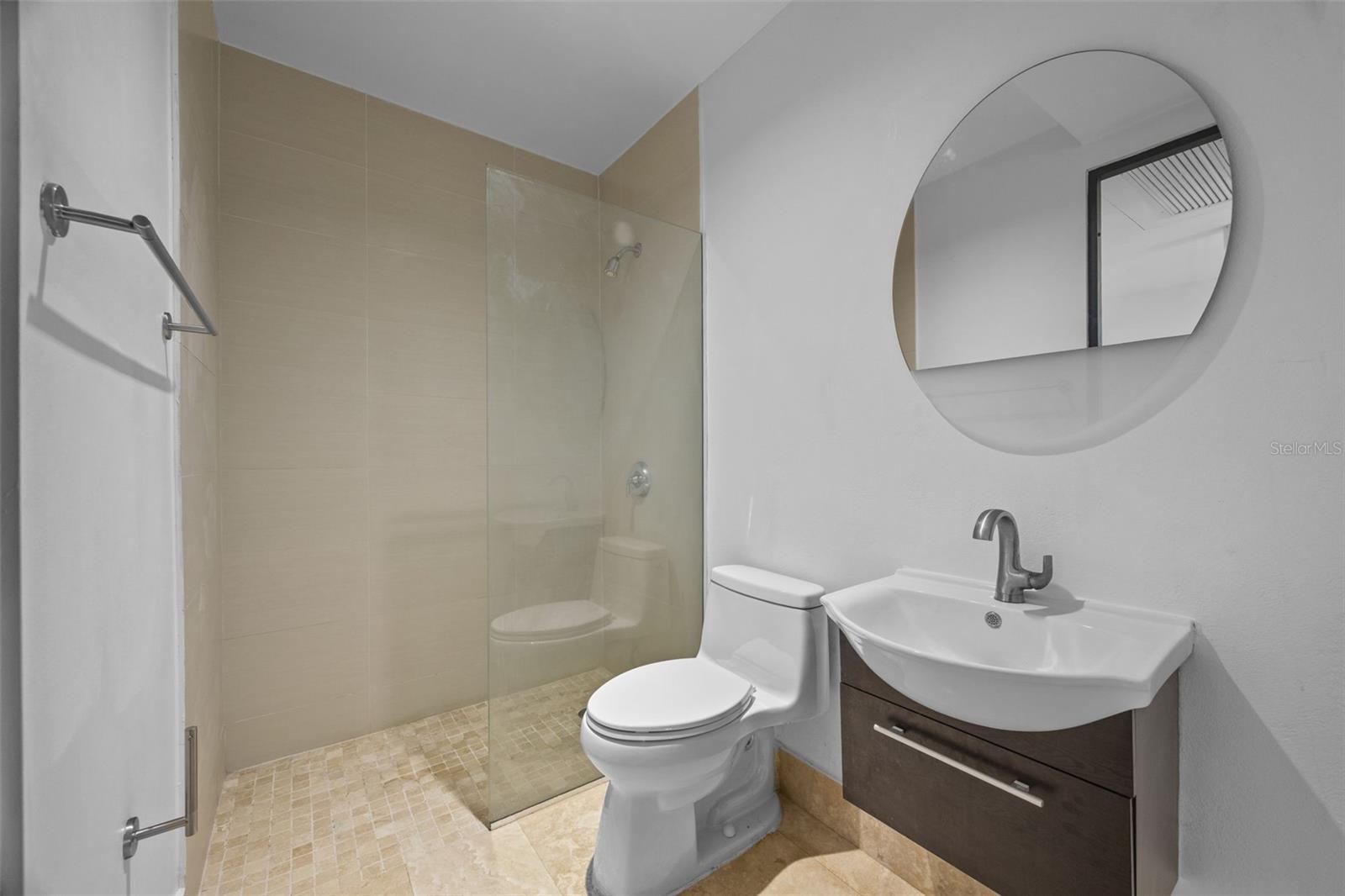 Wilson Loft 1364 WILSON AVE #PH 511
