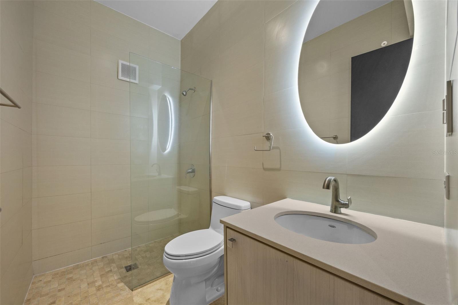 Wilson Loft 1364 WILSON AVE #PH 511