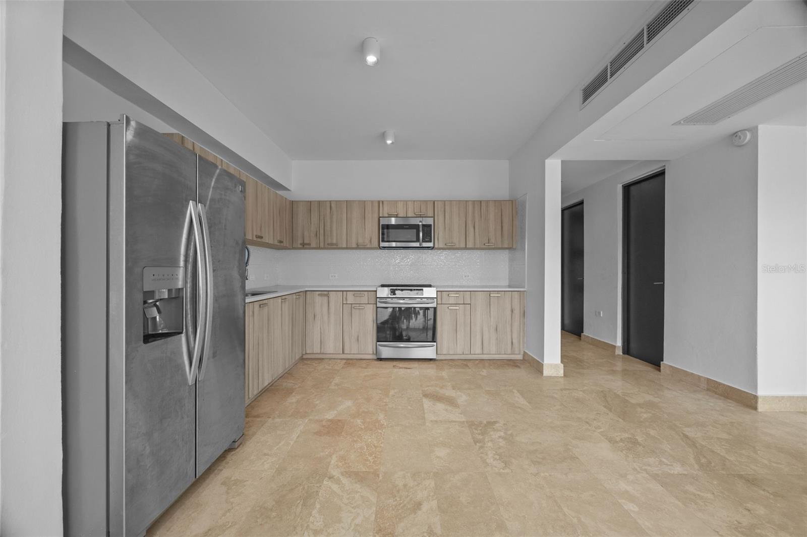 Wilson Loft 1364 WILSON AVE #PH 511
