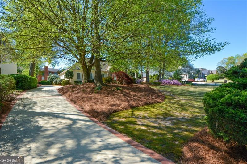 6085 Wellington Court