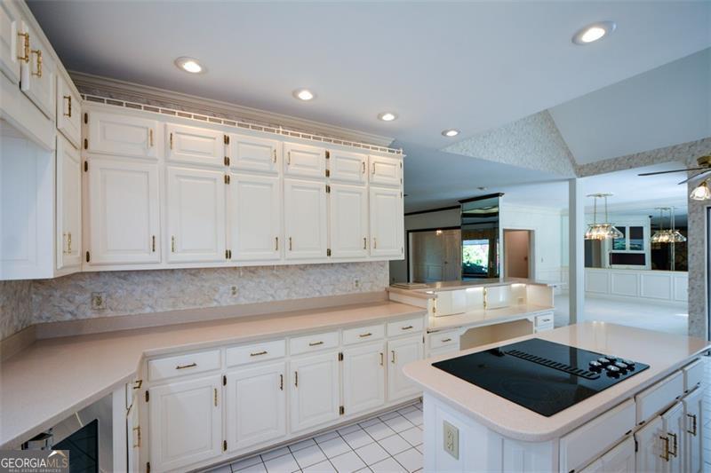 6085 Wellington Court