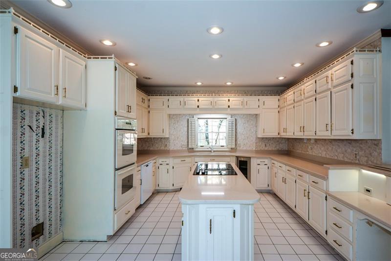 6085 Wellington Court