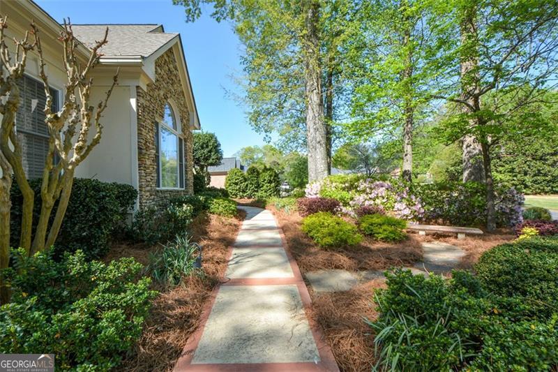 6085 Wellington Court