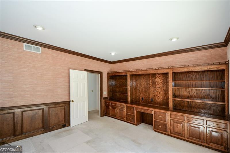 6085 Wellington Court