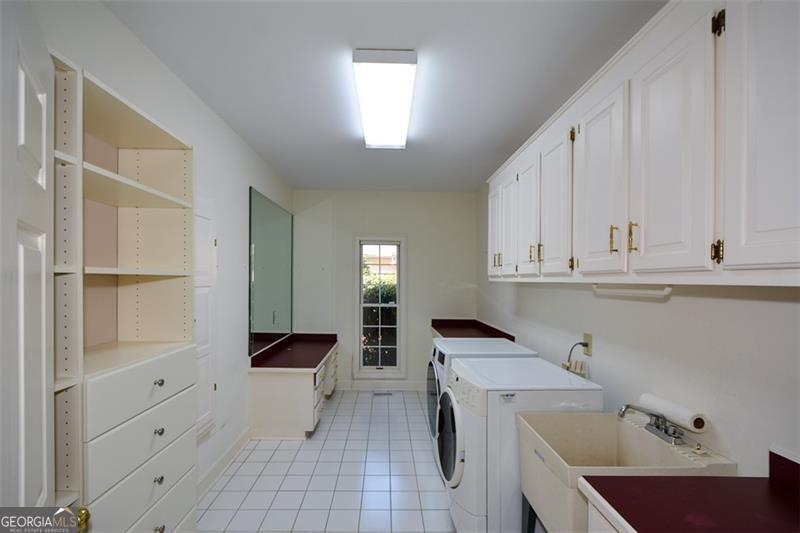 6085 Wellington Court