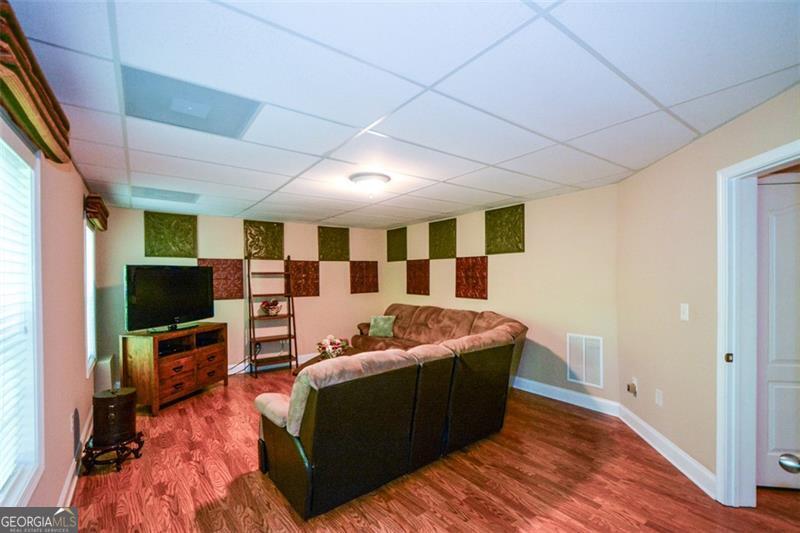 7052 Camp Falls Court W