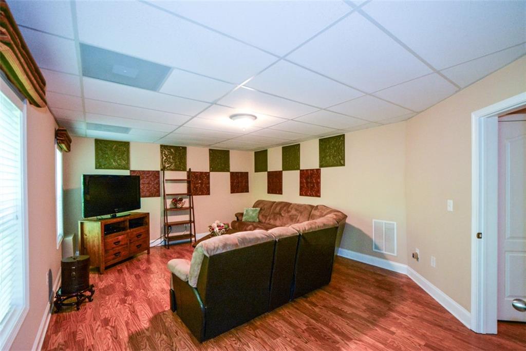 7052 Camp Falls Court W