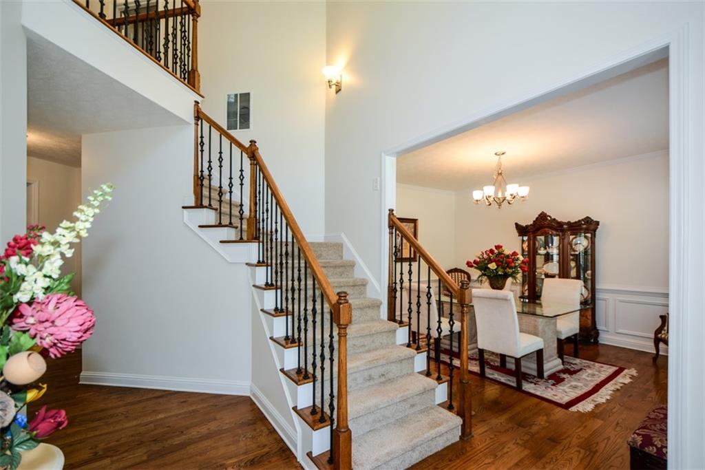 7052 Camp Falls Court W