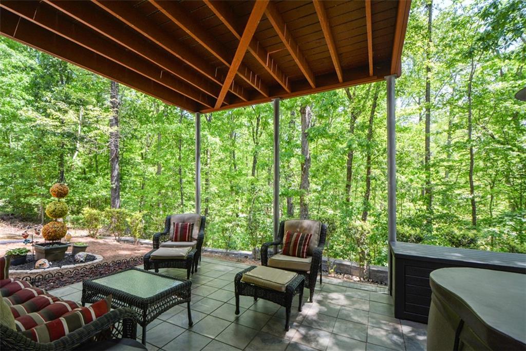 7052 Camp Falls Court W
