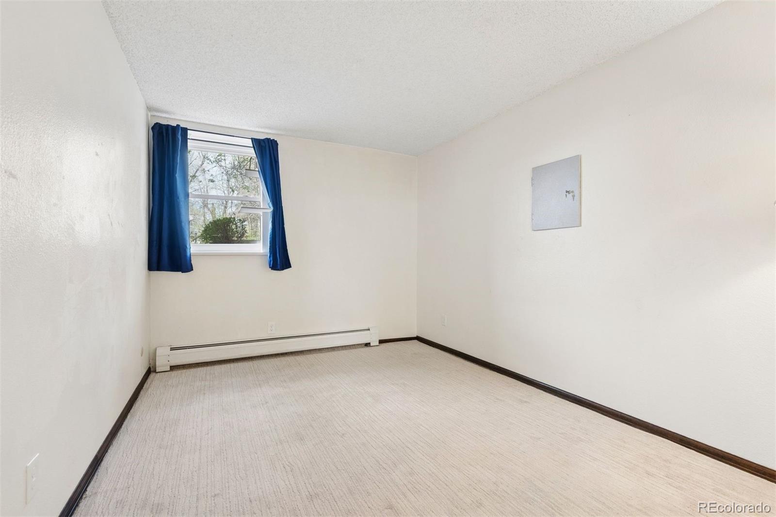 1300 Golden Circle Unit: 104