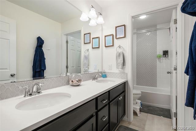 9255 Dunraven Loop